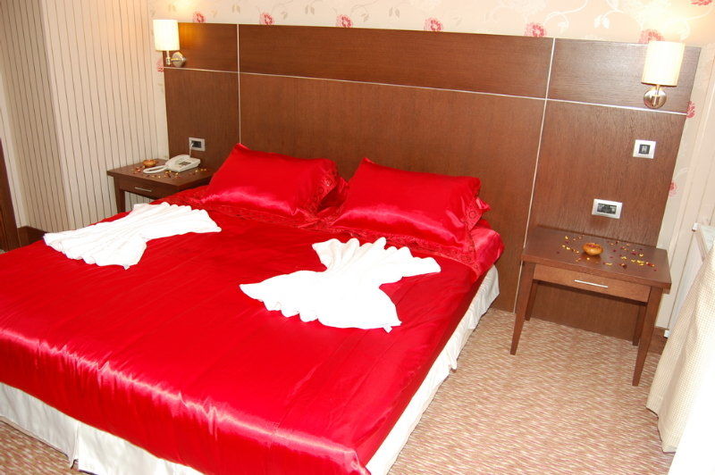 Emet Thermal Resort & Spa Hotel ภายนอก รูปภาพ